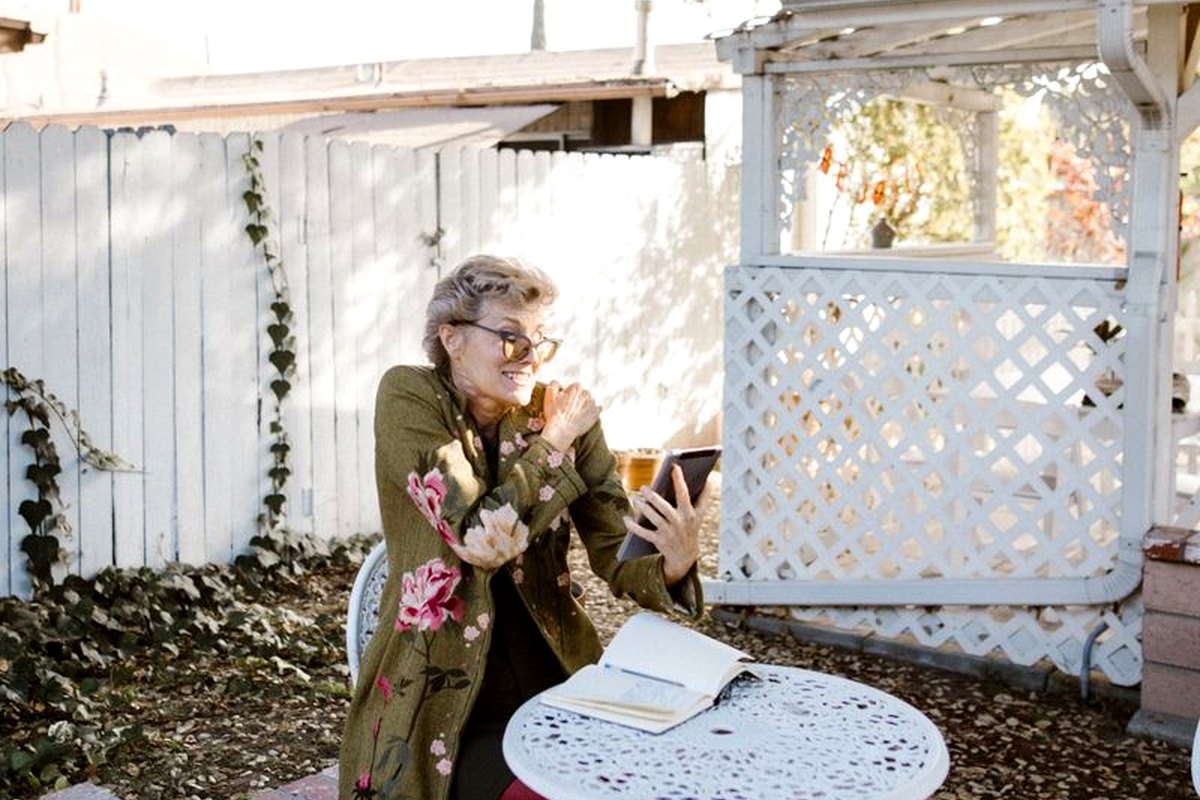 How Can AI Help Me Write A Letter To My Grandchild